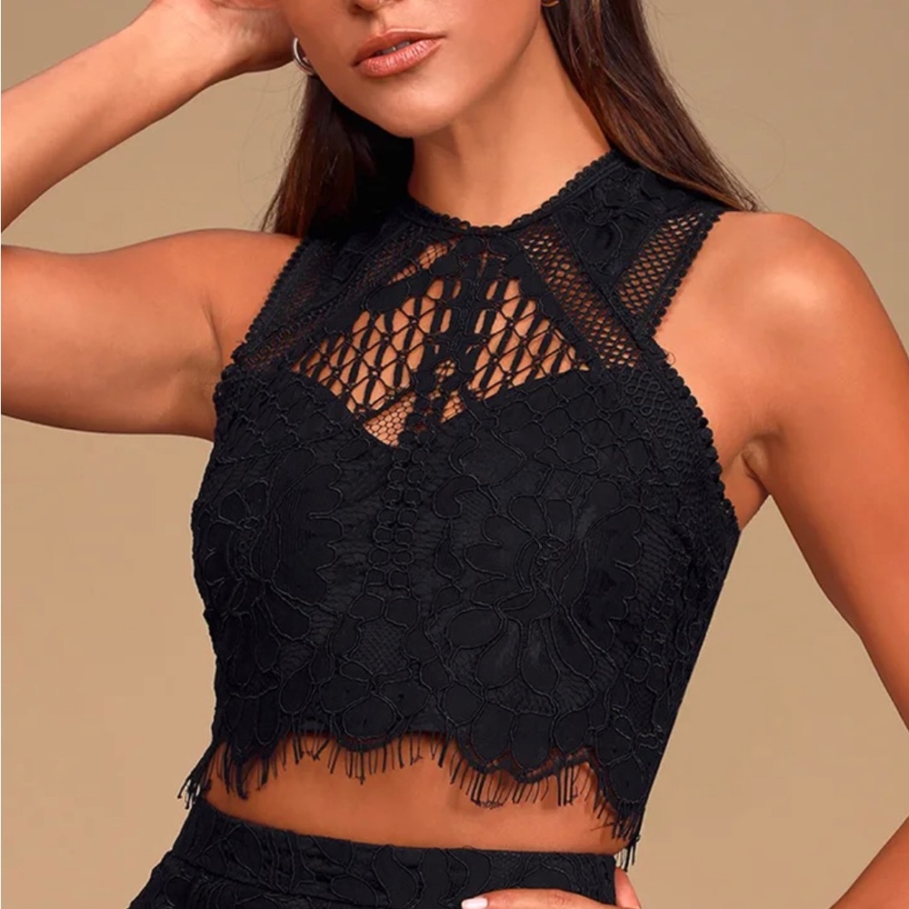 New with tags, Lulu’s lace tank crop, black large